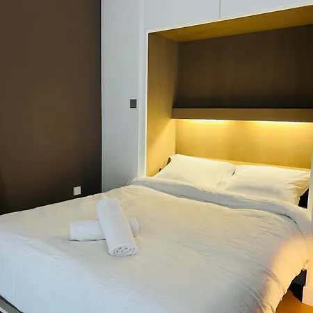 Another Cozy Flat Near St-germain, St-placide *