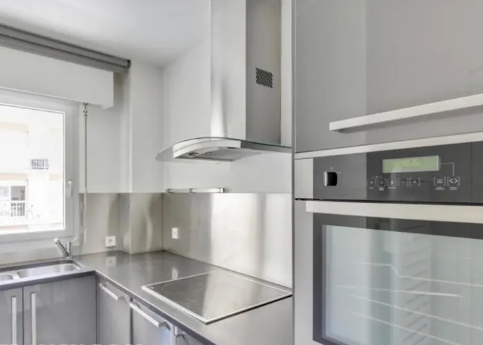 Another Cozy Flat Near St-germain, St-placide Appartement *