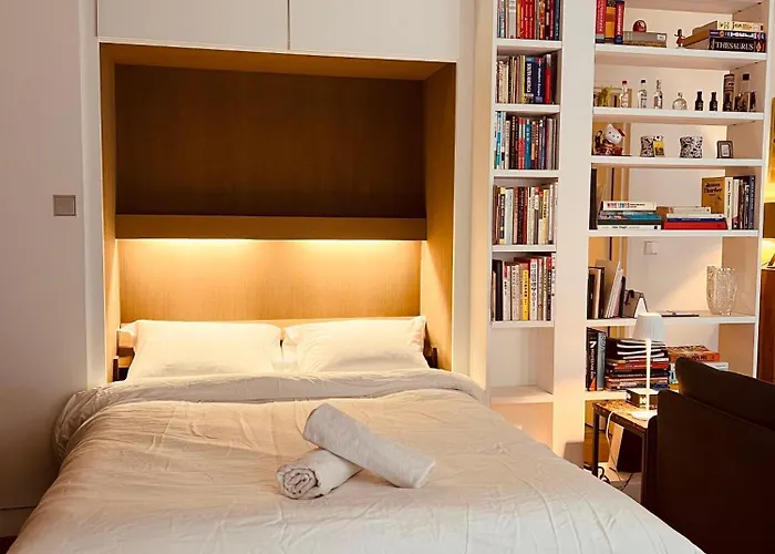 Apartment Another Cozy Flat Near St-germain, St-placide