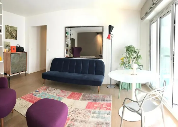 Another Cozy Flat Near St-germain, St-placide Διαμέρισμα