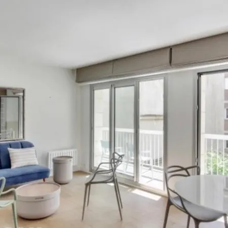 Another Cozy Flat Near St-germain, St-placide Apartment