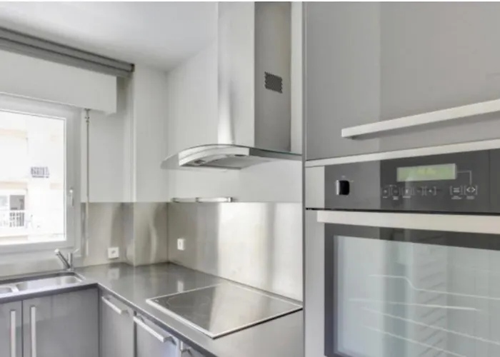 Daire Another Cozy Flat Near St-germain, St-placide *
